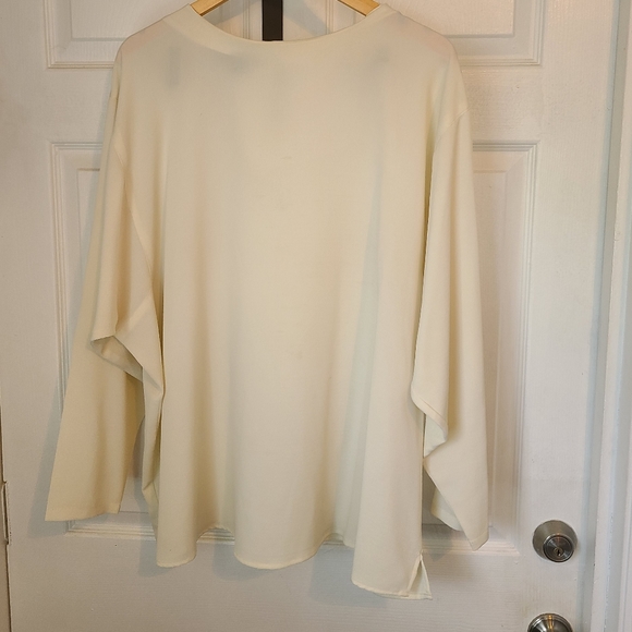 (1121) Estrada Woman's Long Sleeve Blouse,  Size: 24 Color: Cream - Picture 2 of 13